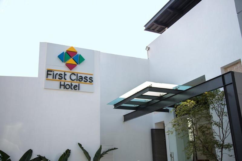 Fch Hotel Expo Exclusive For Adults Guadalajara Exterior photo